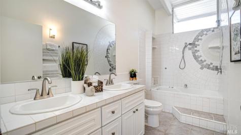 304 Holly Drive San Rafael CA 94903