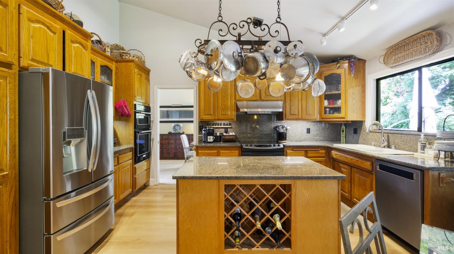 1108 E Sunnyslope Road Petaluma CA 94952