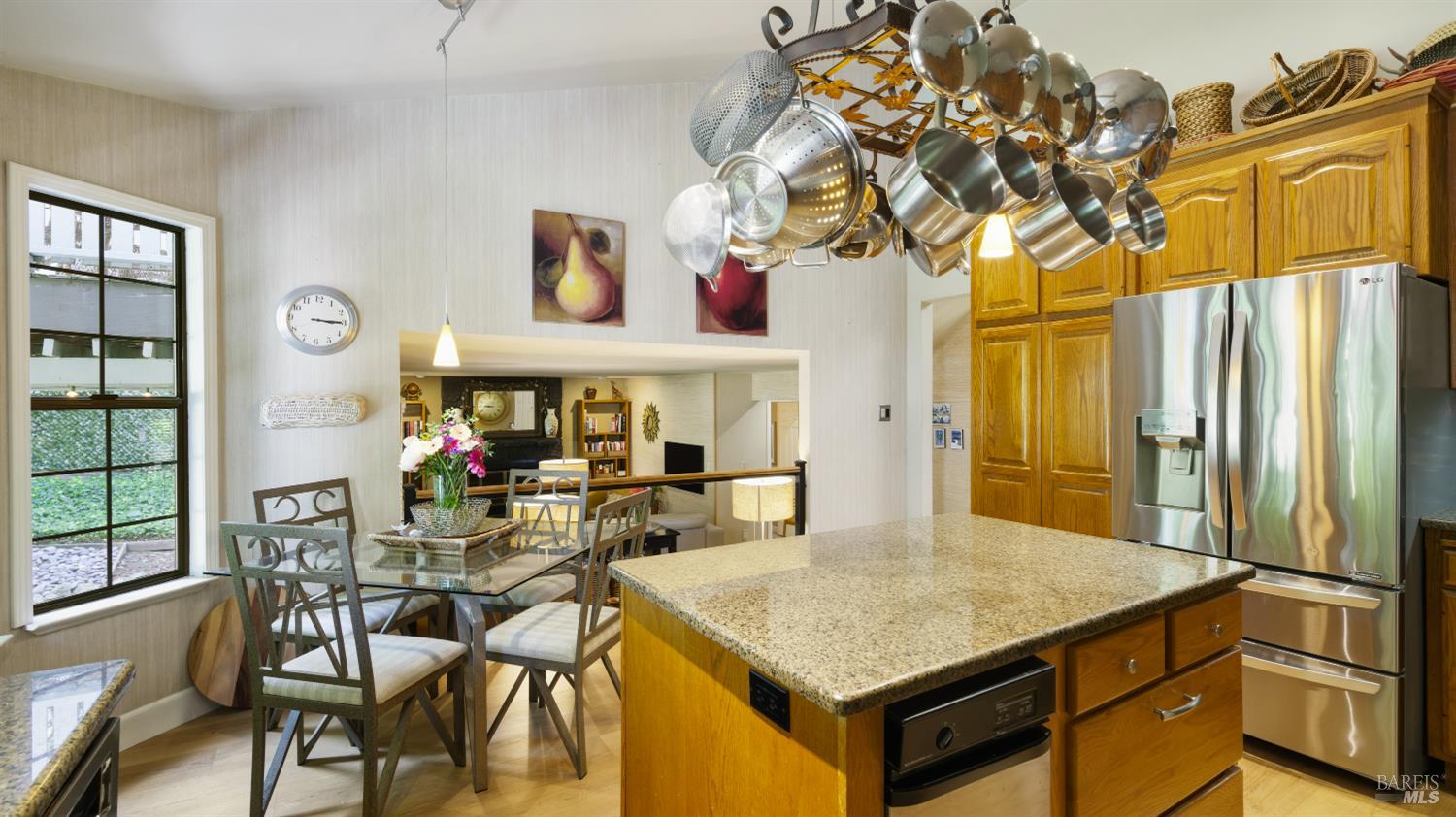 1108 E Sunnyslope Road Petaluma CA 94952