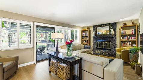 1108 E Sunnyslope Road Petaluma CA 94952
