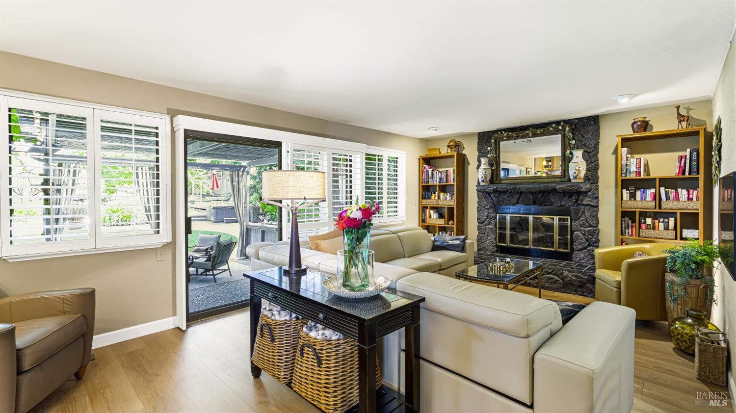 1108 E Sunnyslope Road Petaluma CA 94952