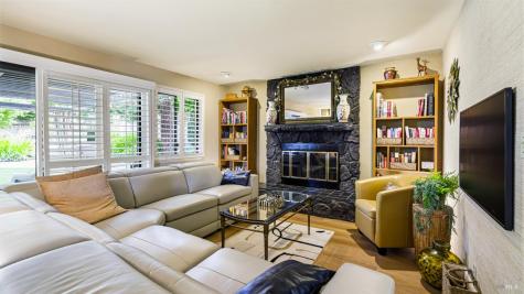 1108 E Sunnyslope Road Petaluma CA 94952