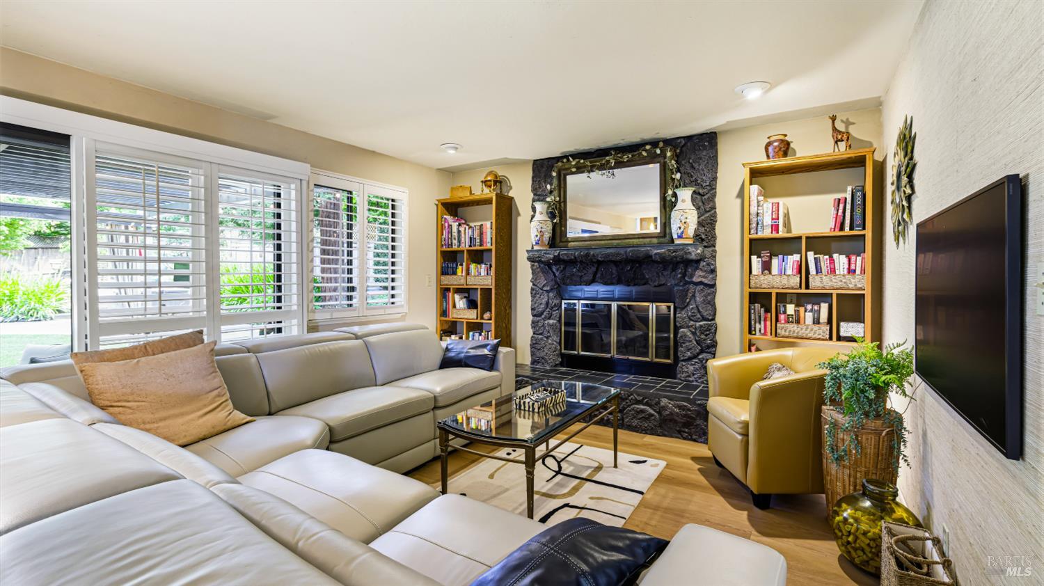 1108 E Sunnyslope Road Petaluma CA 94952