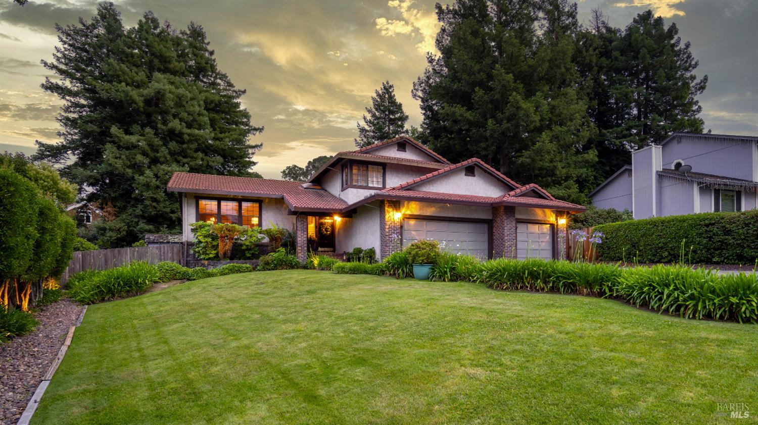 1108 E Sunnyslope Road Petaluma CA 94952