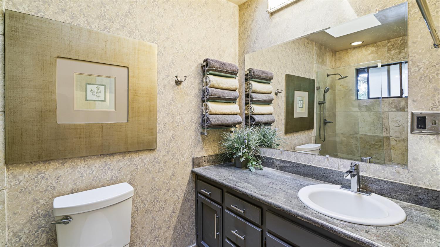 1108 E Sunnyslope Road Petaluma CA 94952