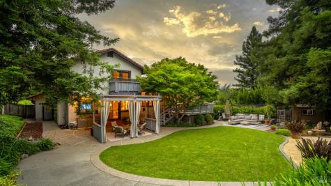 1108 E Sunnyslope Road Petaluma CA 94952