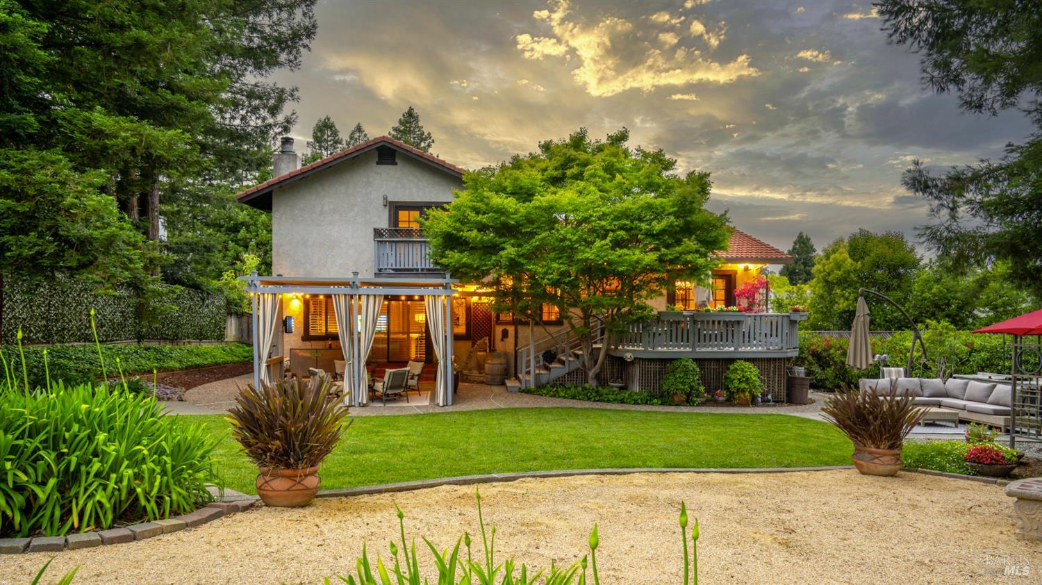 1108 E Sunnyslope Road Petaluma CA 94952