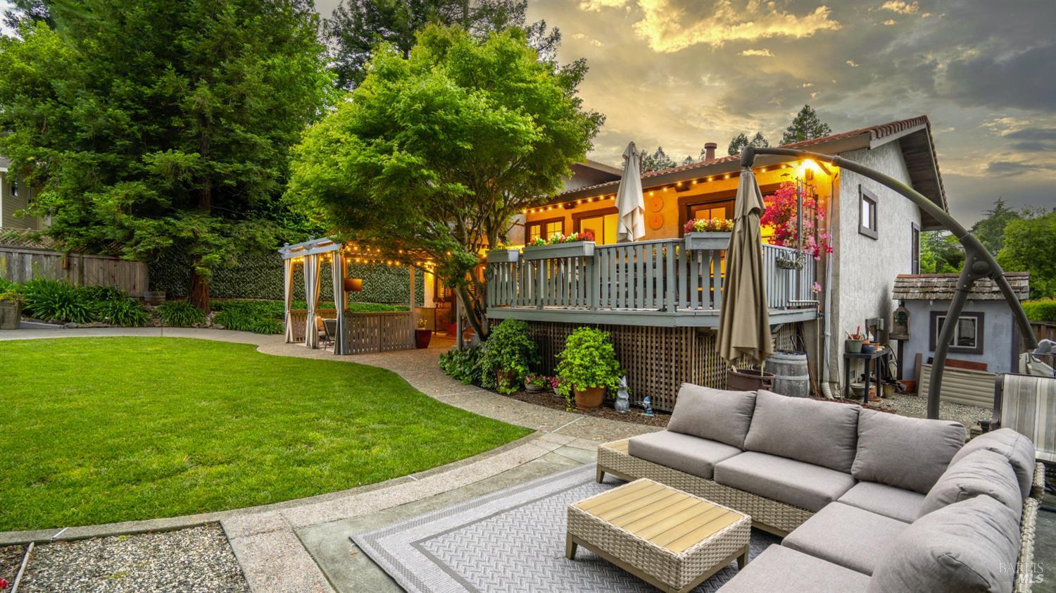 1108 E Sunnyslope Road Petaluma CA 94952