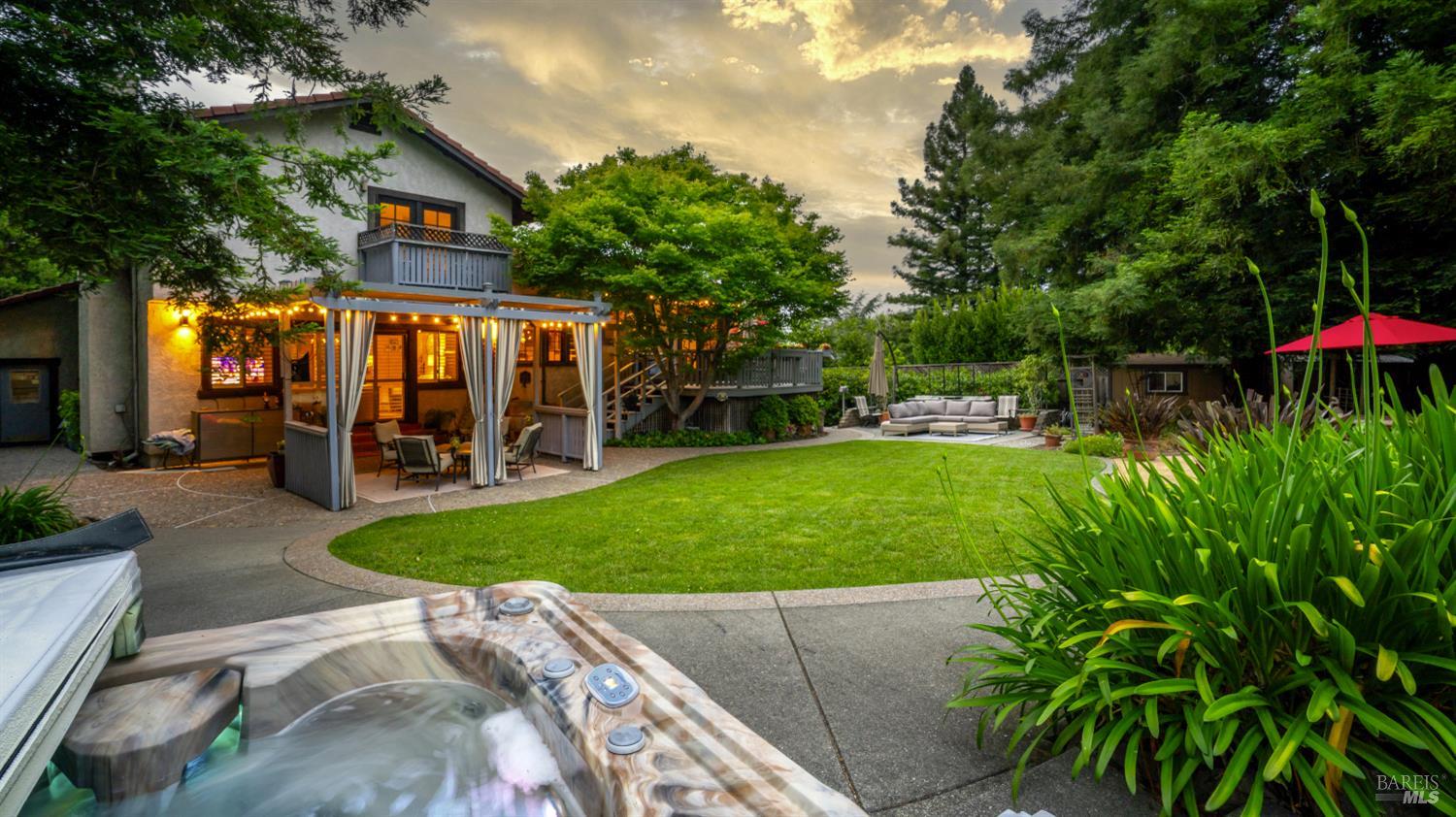 1108 E Sunnyslope Road Petaluma CA 94952