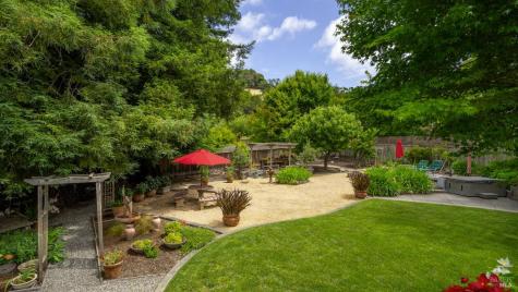 1108 E Sunnyslope Road Petaluma CA 94952