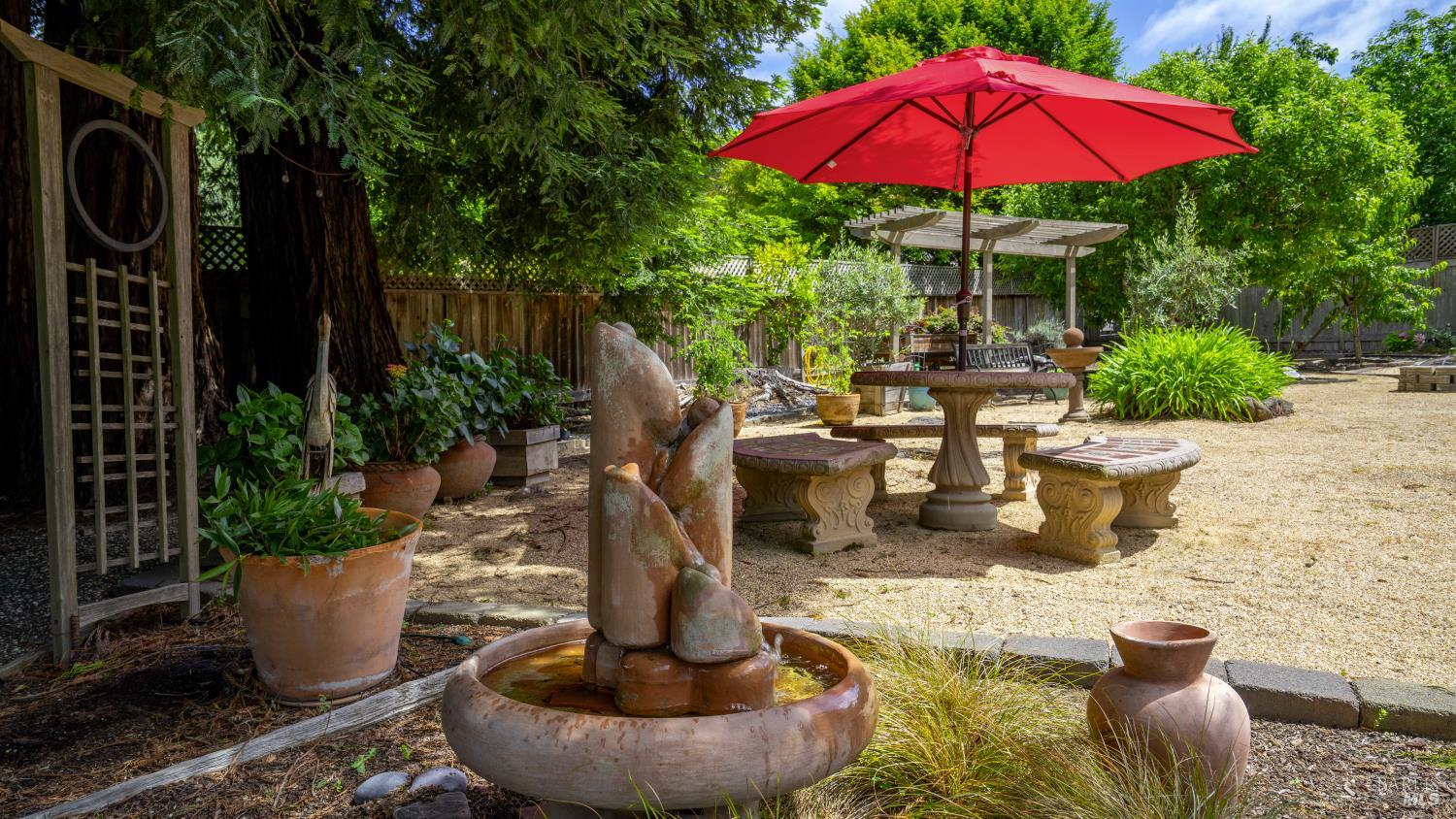 1108 E Sunnyslope Road Petaluma CA 94952