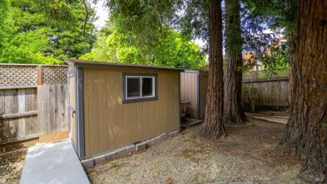 1108 E Sunnyslope Road Petaluma CA 94952