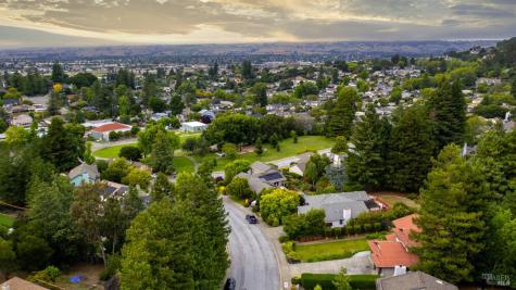 1108 E Sunnyslope Road Petaluma CA 94952