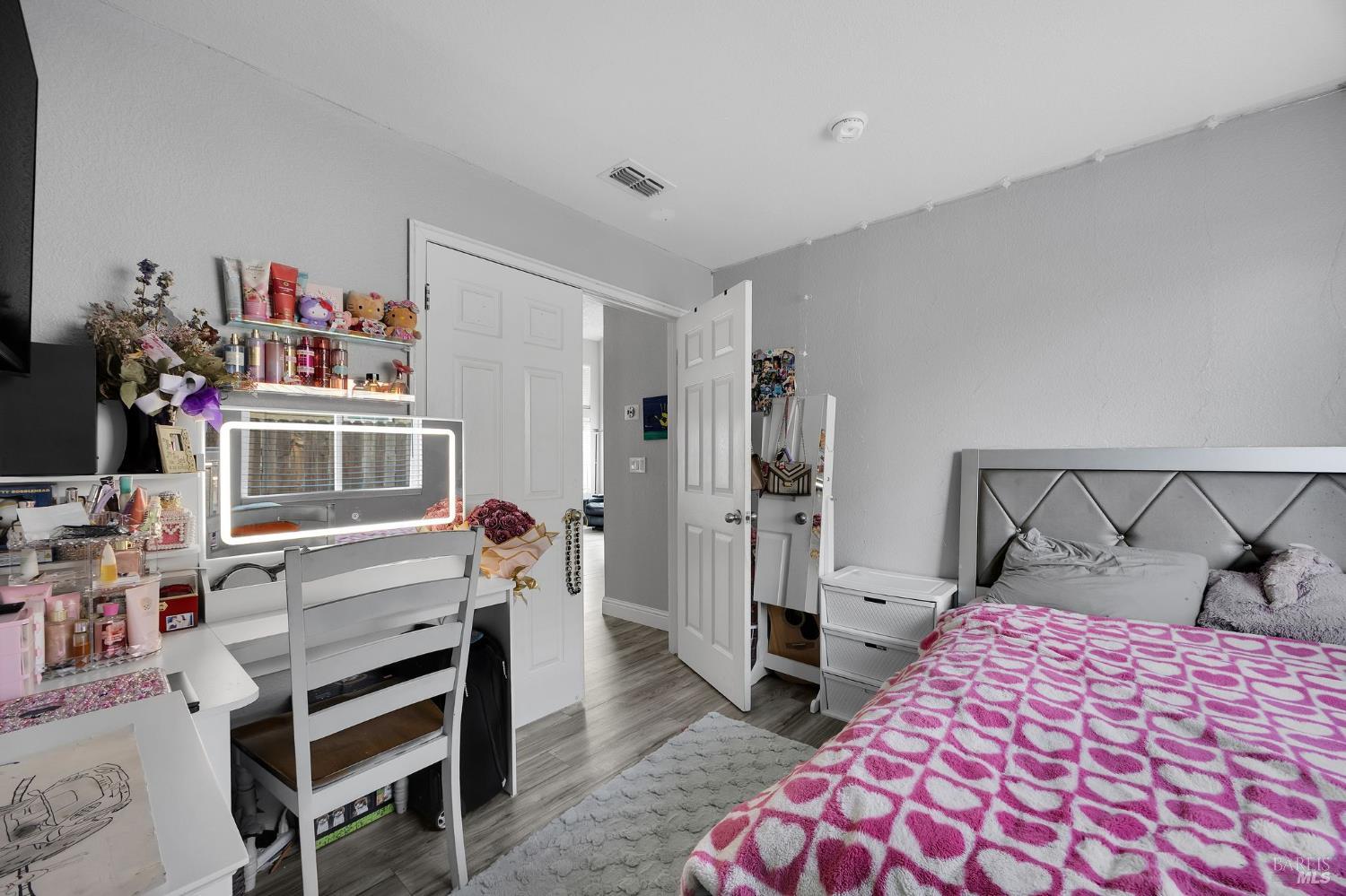 1093 Cloverbrook Circle Vacaville CA 95687