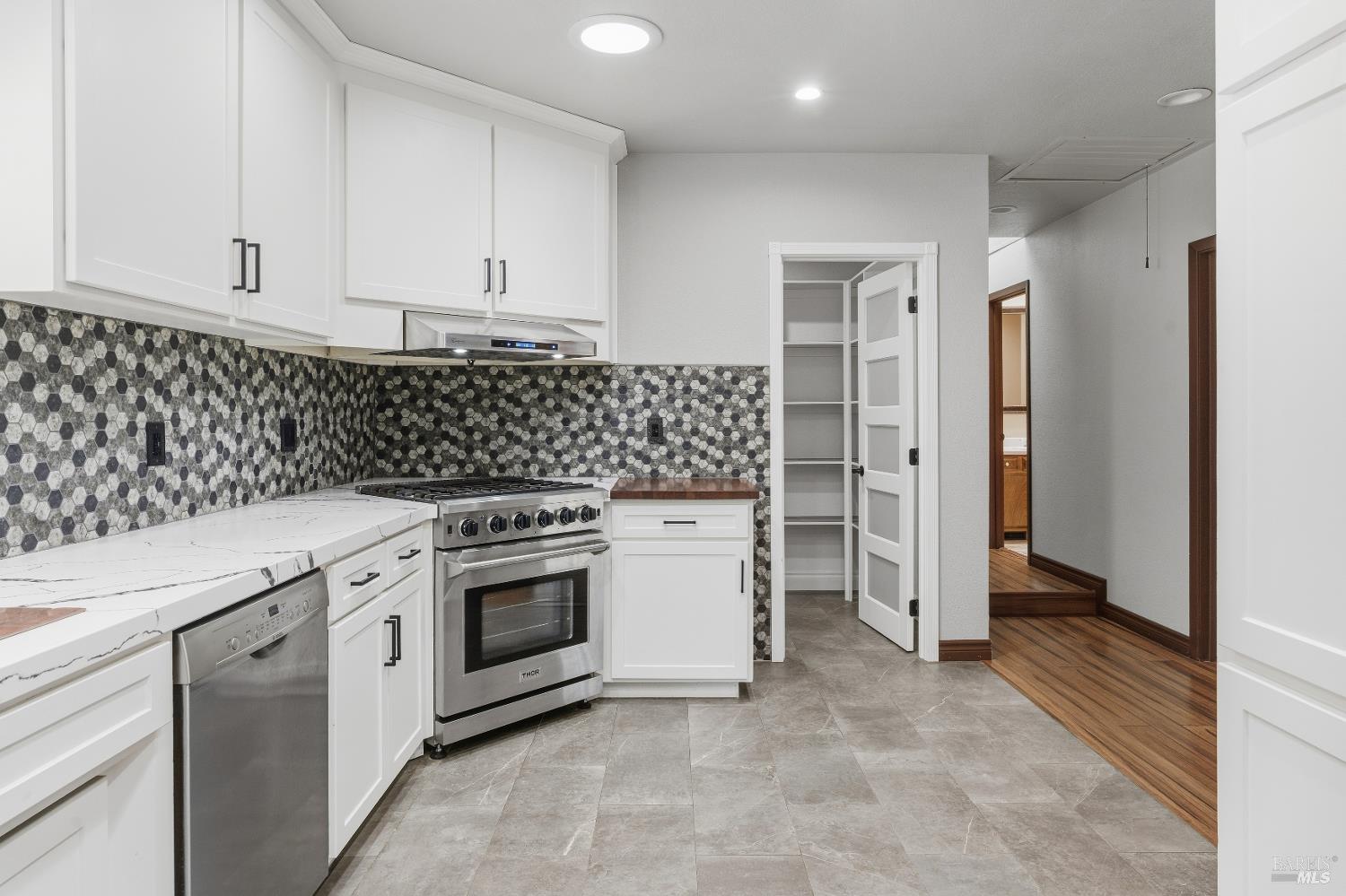 888 Watson Road Ukiah CA 95482