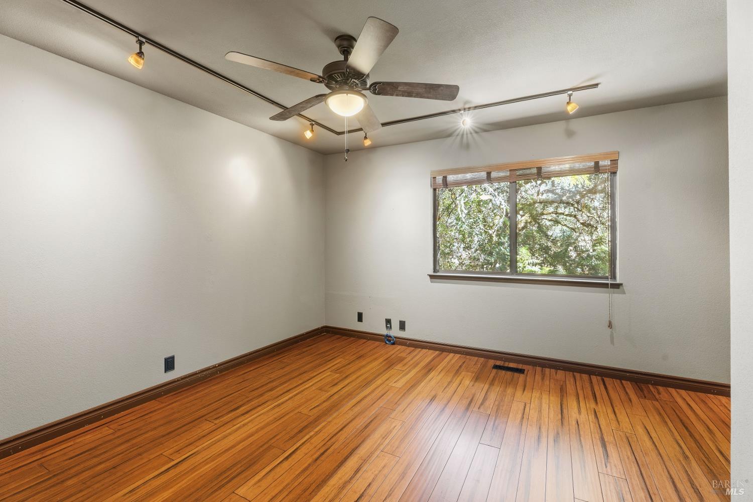 888 Watson Road Ukiah CA 95482