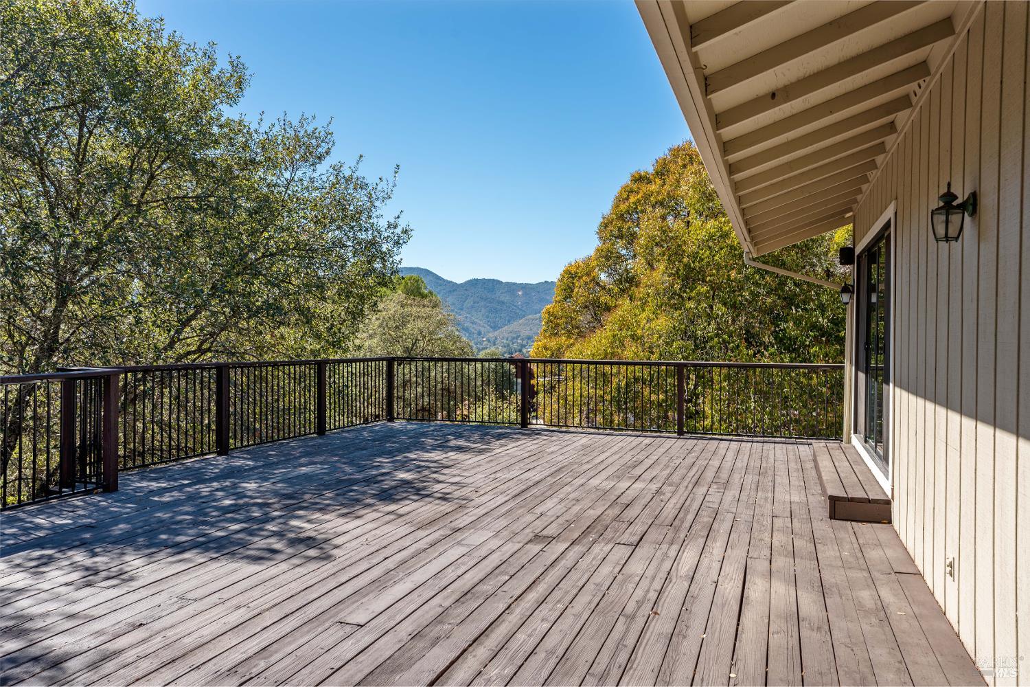 888 Watson Road Ukiah CA 95482