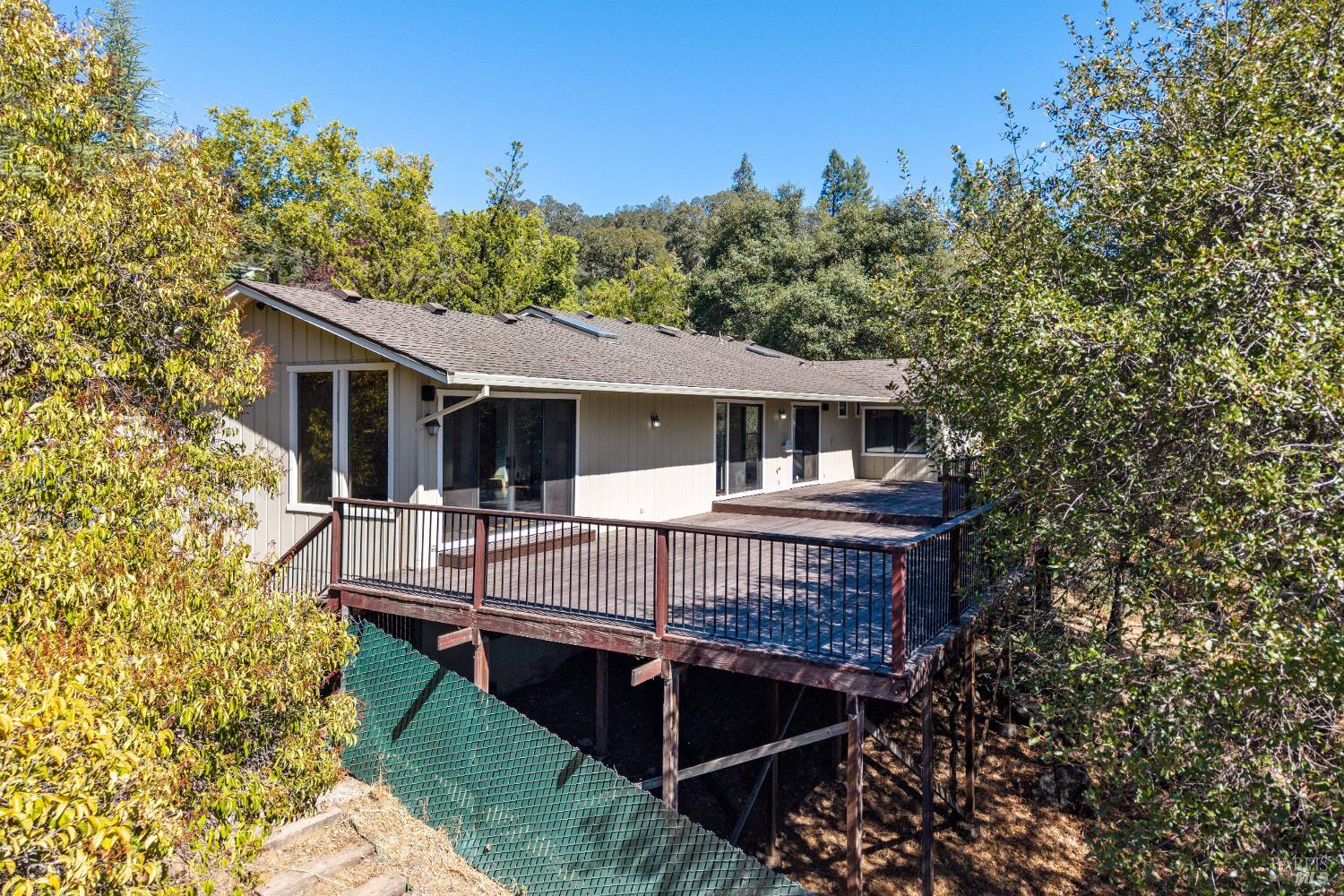 888 Watson Road Ukiah CA 95482