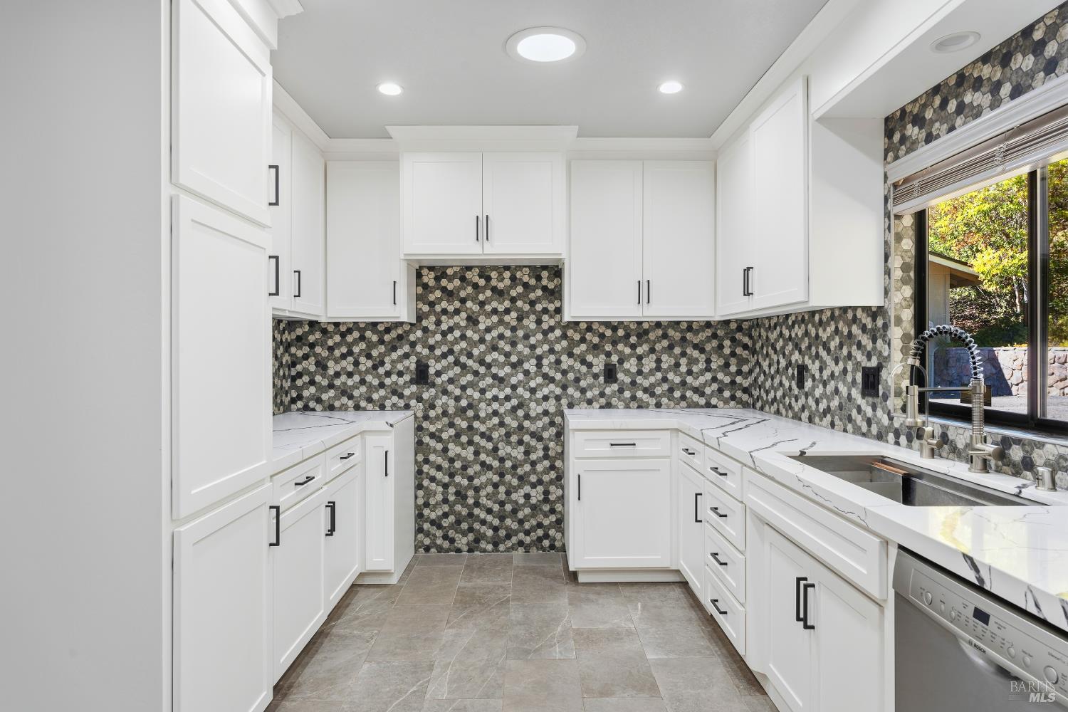 888 Watson Road Ukiah CA 95482