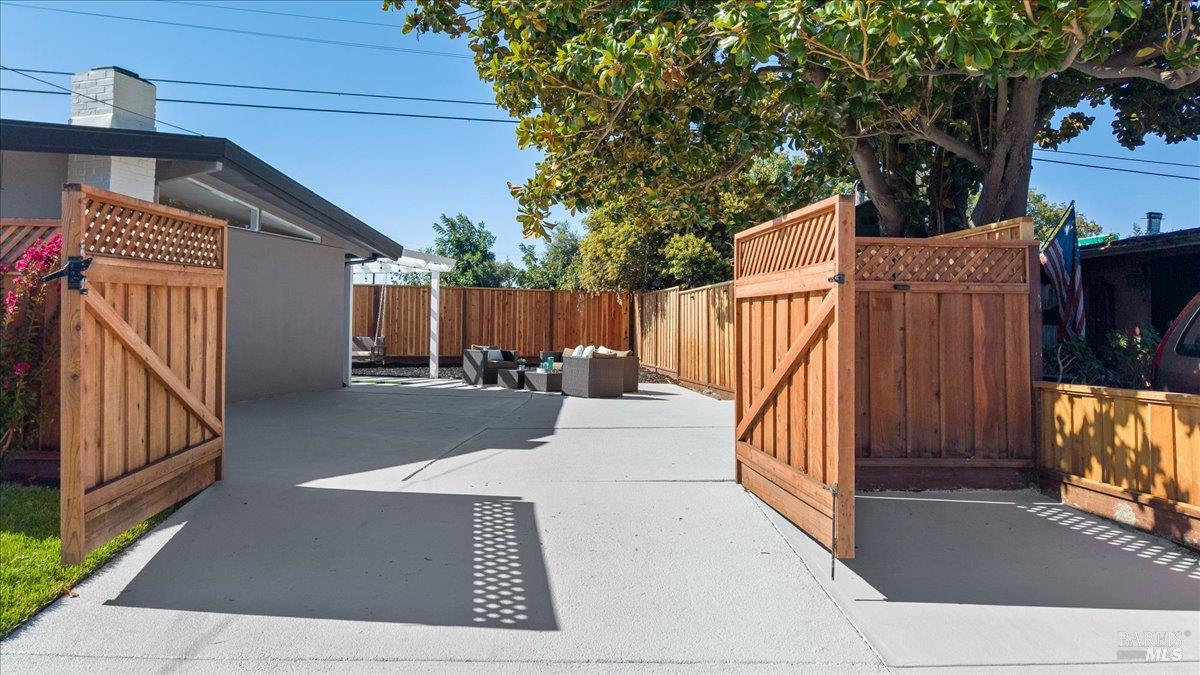 1352 Lytelle Street Hayward CA 94544