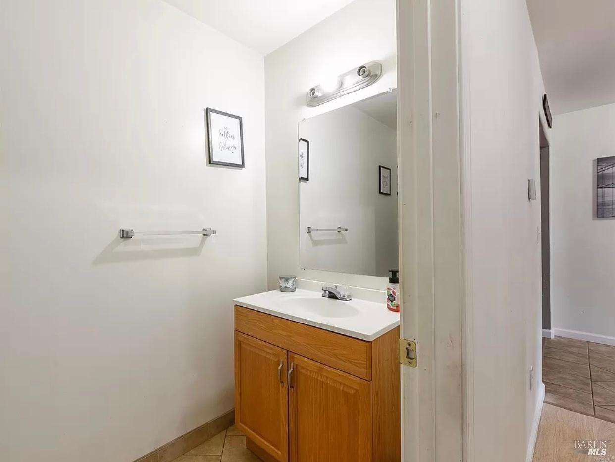 1648 Ronne Drive Santa Rosa CA 95404