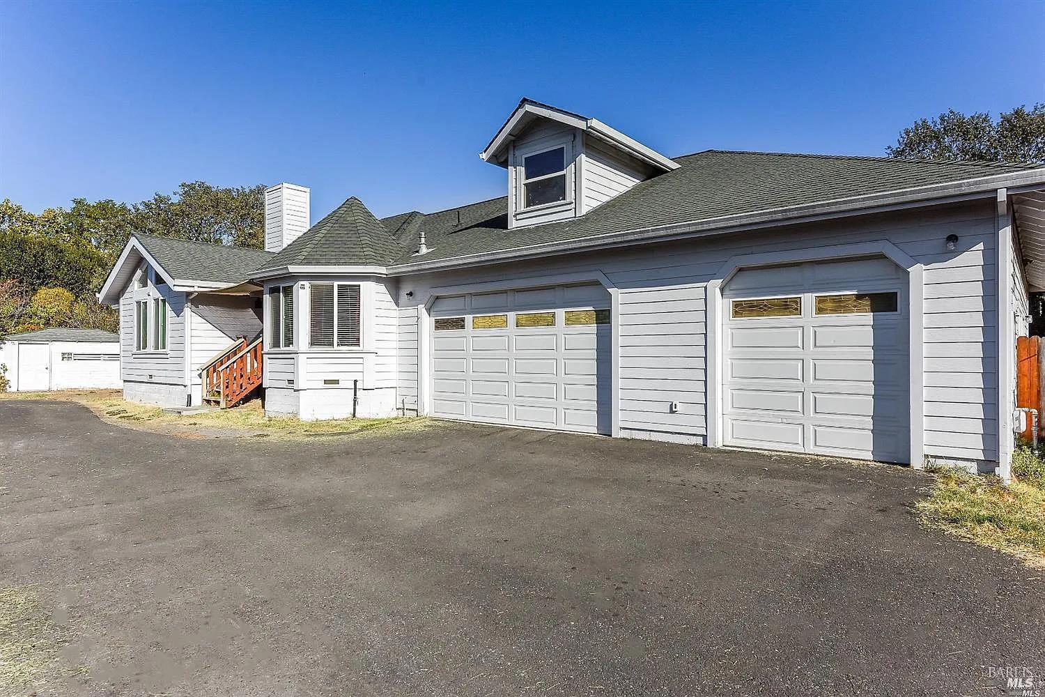 1648 Ronne Drive Santa Rosa CA 95404
