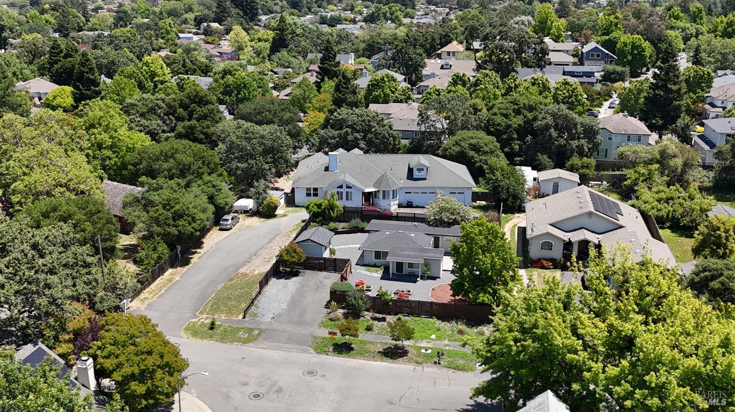 1648 Ronne Drive Santa Rosa CA 95404