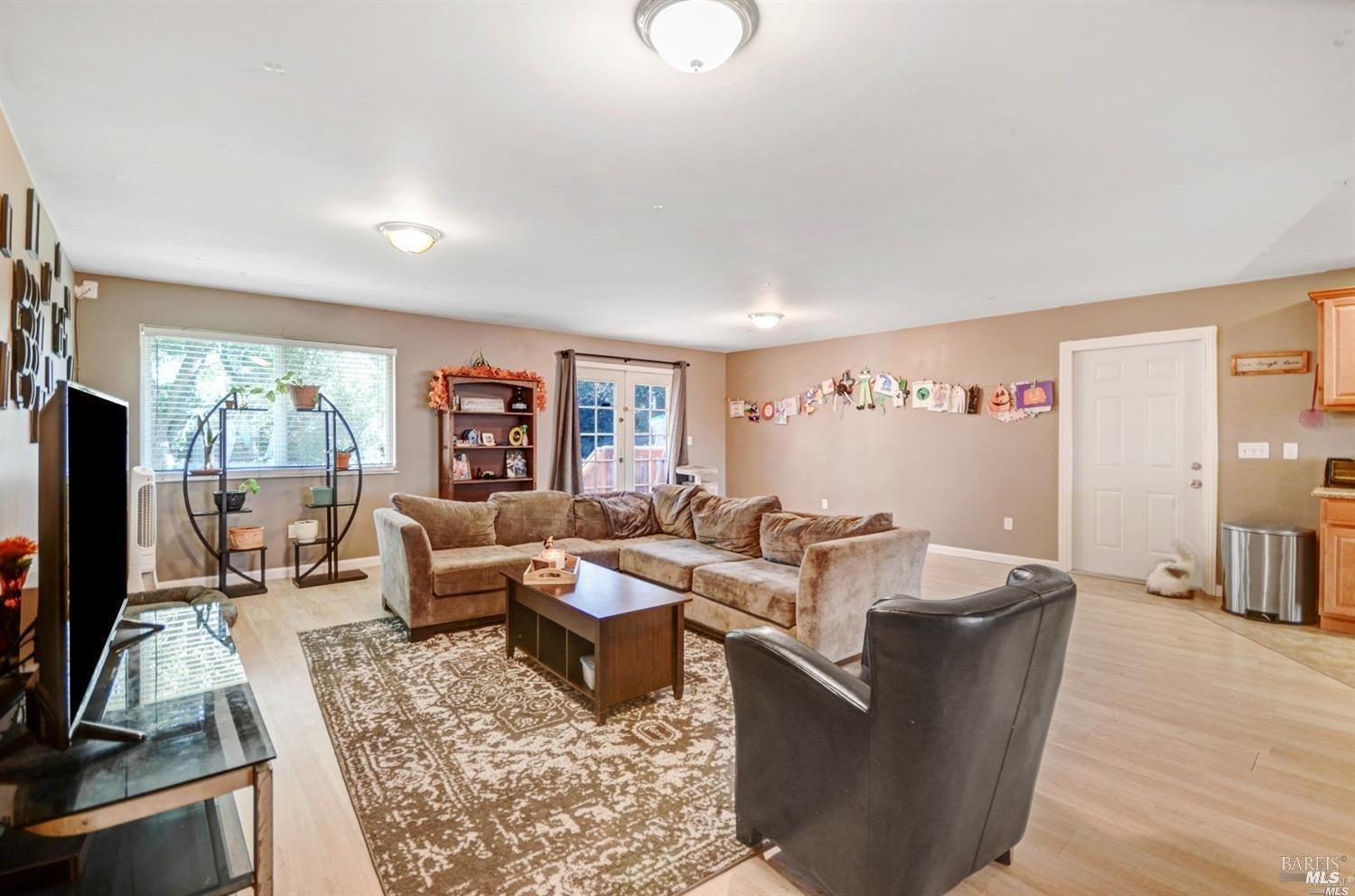 1648 Ronne Drive Santa Rosa CA 95404