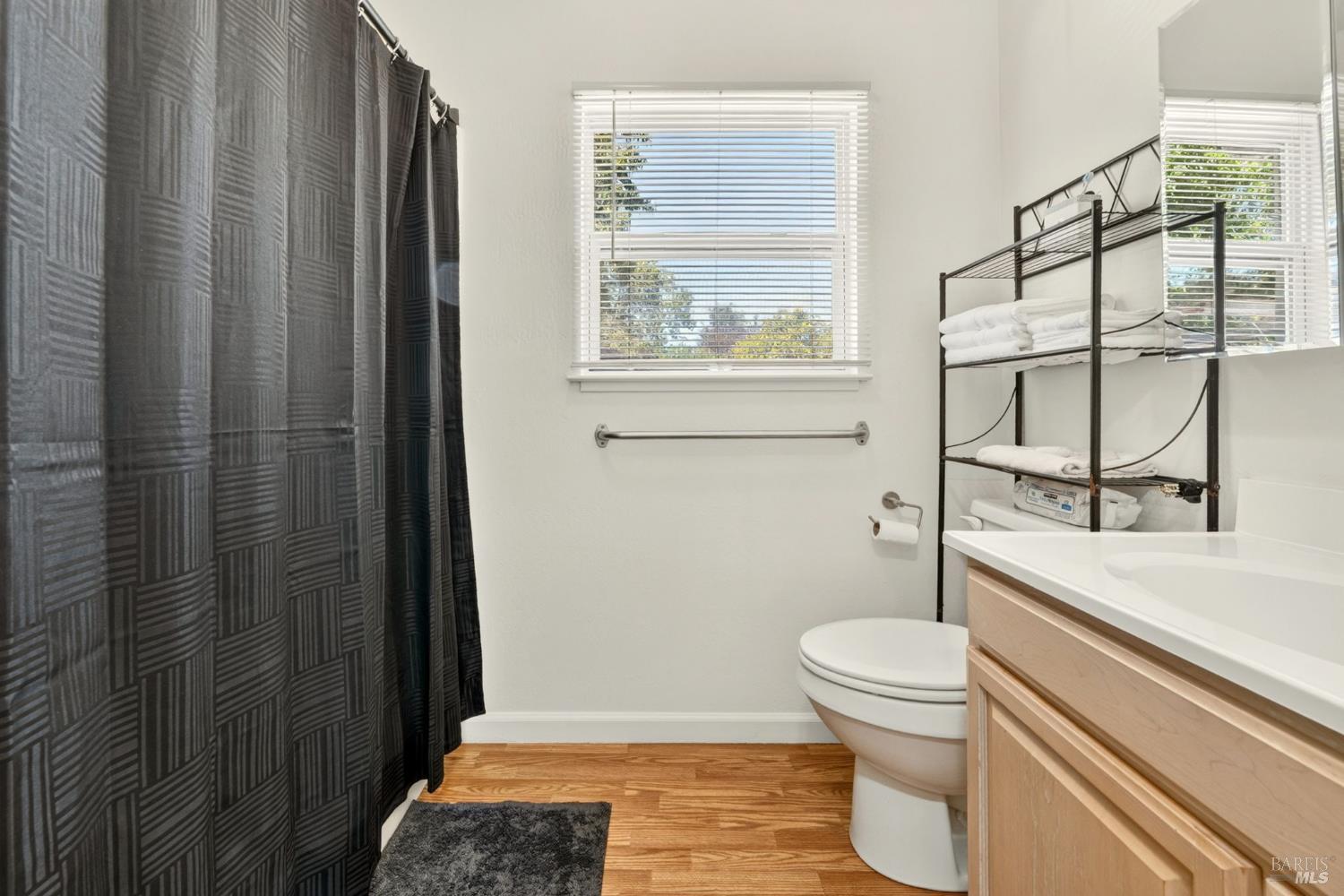 92 Oak Knoll Road Ukiah CA 95482