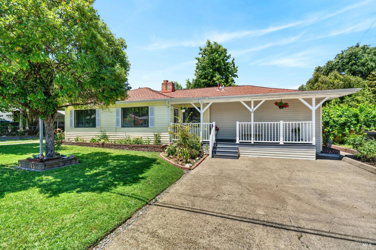 92 Oak Knoll Road Ukiah CA 95482