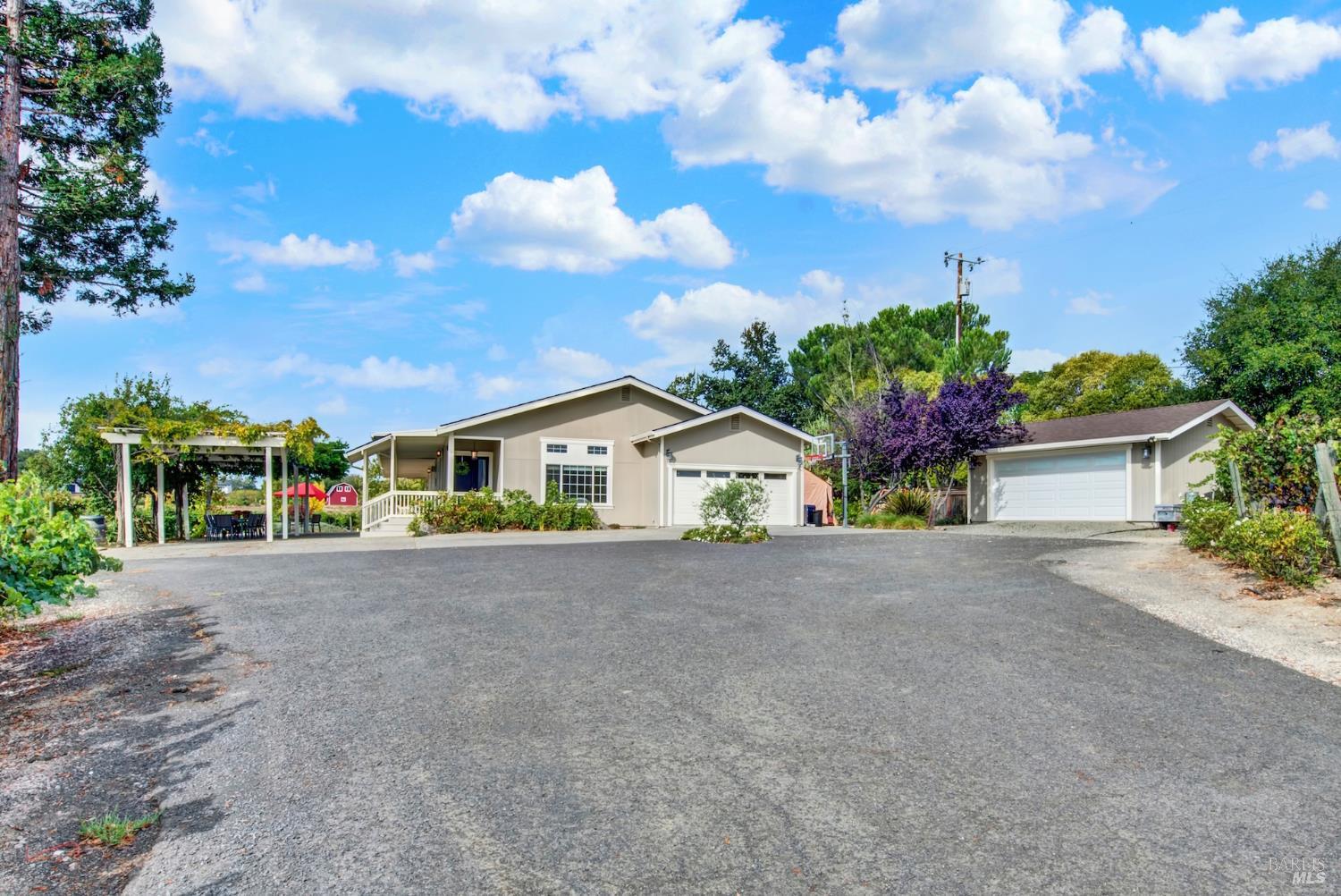 1597 Estee Avenue Napa CA 94558