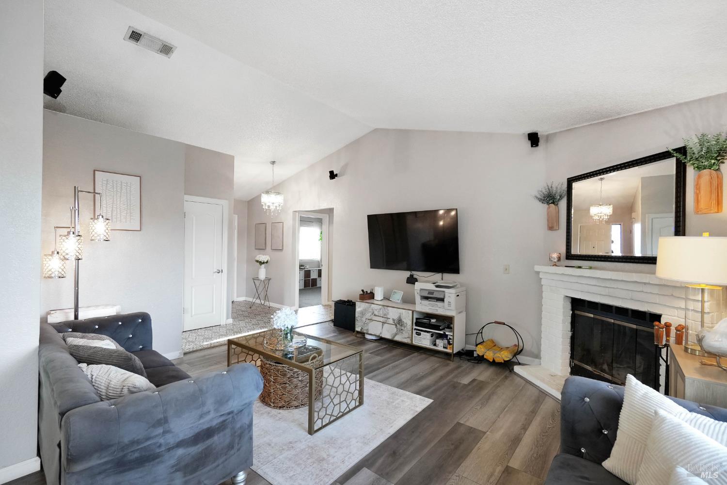 1005 Winters Way Suisun City CA 94585