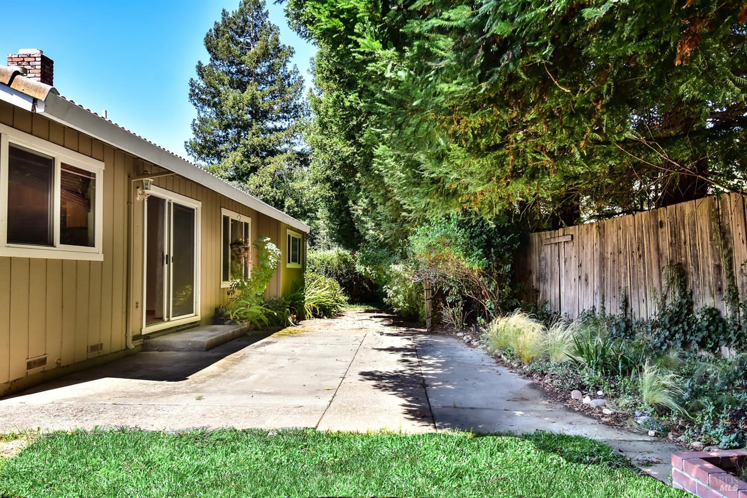 18945 Carillo Court Sonoma CA 95476