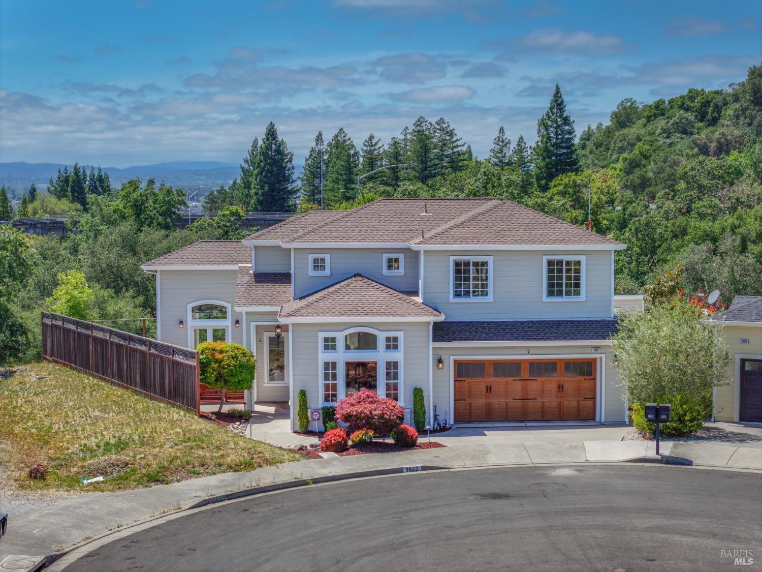 1802 Bella Vista Way Santa Rosa CA 95403