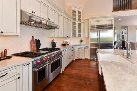 1802 Bella Vista Way Santa Rosa CA 95403
