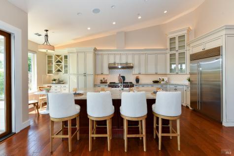 1802 Bella Vista Way Santa Rosa CA 95403