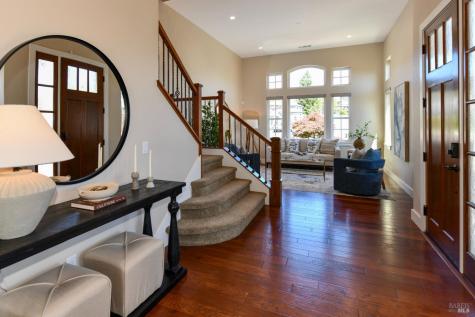 1802 Bella Vista Way Santa Rosa CA 95403