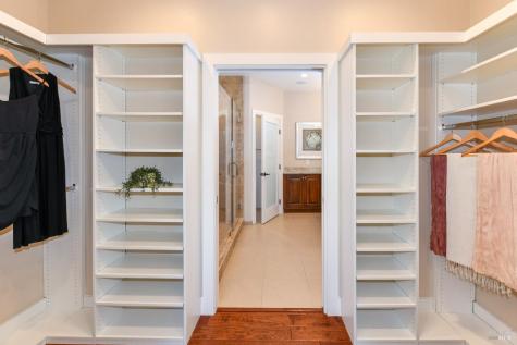 1802 Bella Vista Way Santa Rosa CA 95403