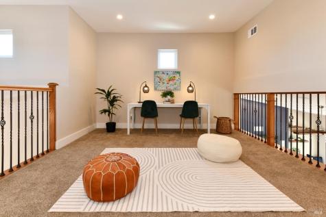 1802 Bella Vista Way Santa Rosa CA 95403