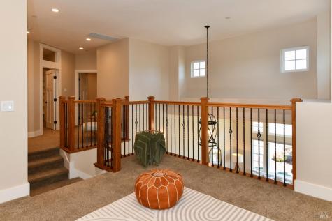 1802 Bella Vista Way Santa Rosa CA 95403