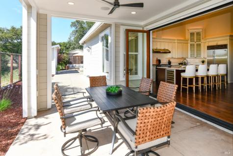 1802 Bella Vista Way Santa Rosa CA 95403