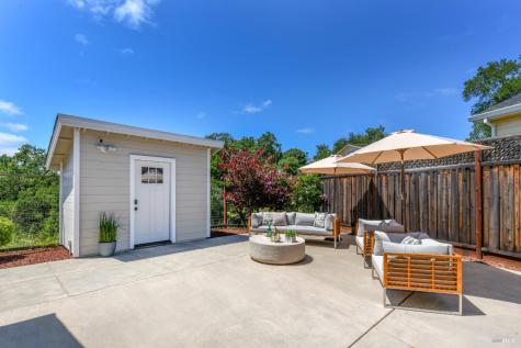 1802 Bella Vista Way Santa Rosa CA 95403