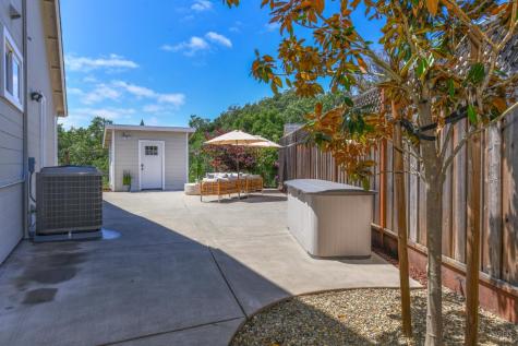 1802 Bella Vista Way Santa Rosa CA 95403