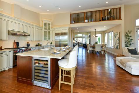 1802 Bella Vista Way Santa Rosa CA 95403