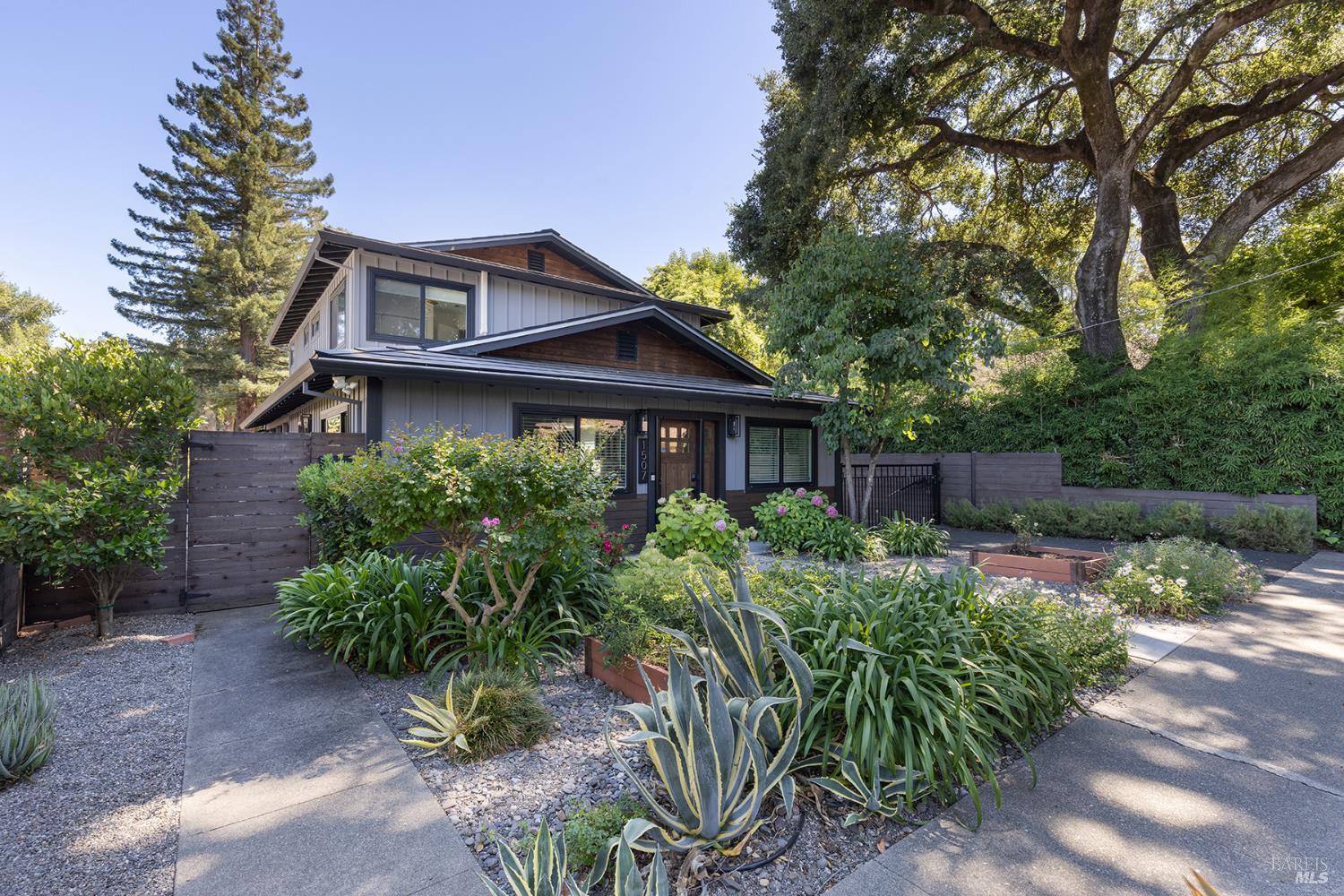 1507 Cedar Avenue Napa CA 94559