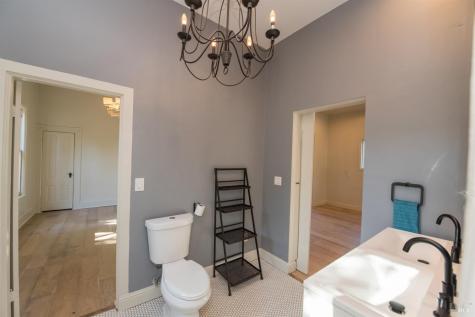 300 W 8th Street W Santa Rosa CA 95401
