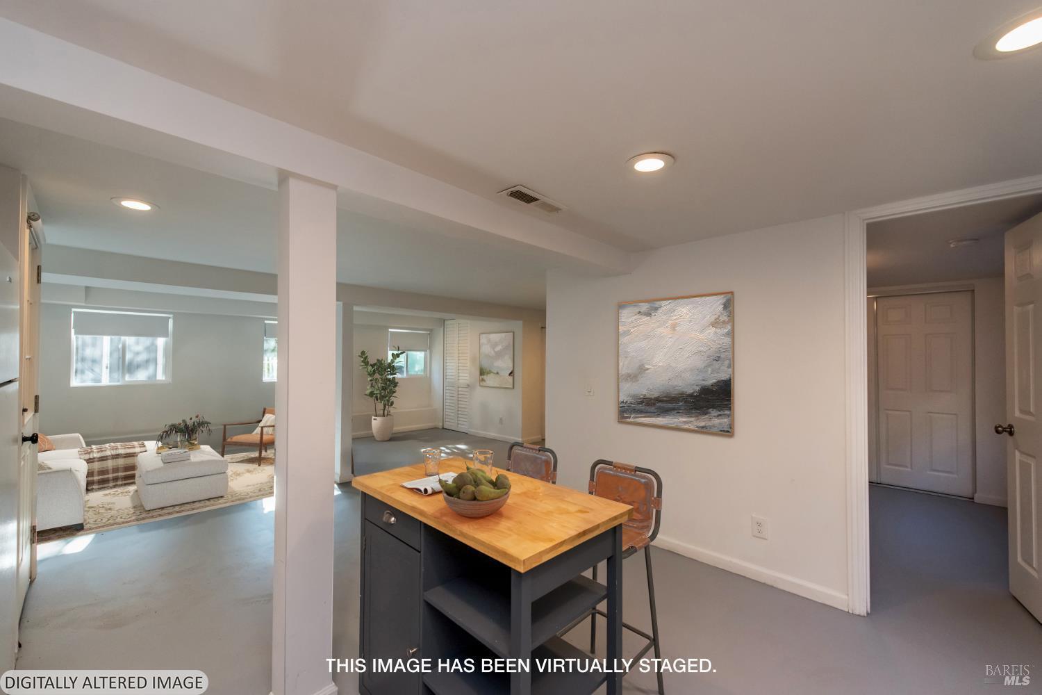 300 W 8th Street W Santa Rosa CA 95401