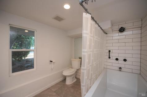 300 W 8th Street W Santa Rosa CA 95401