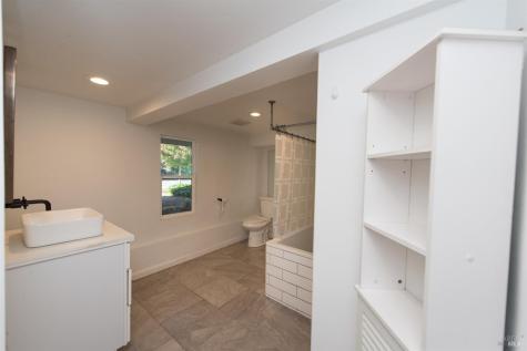 300 W 8th Street W Santa Rosa CA 95401