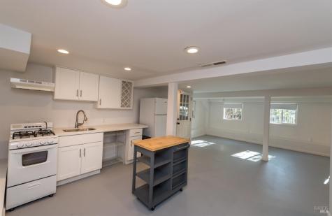 300 W 8th Street W Santa Rosa CA 95401